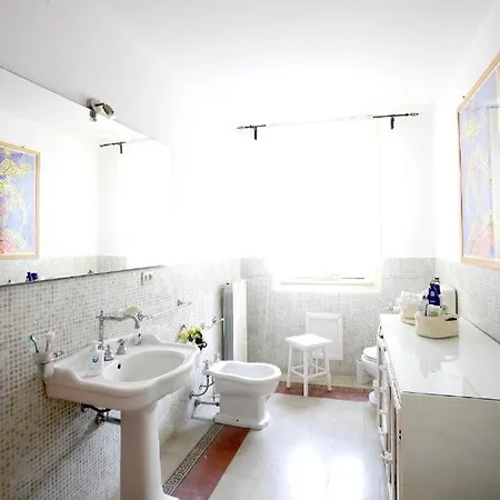 Apartment Cuba's Art House